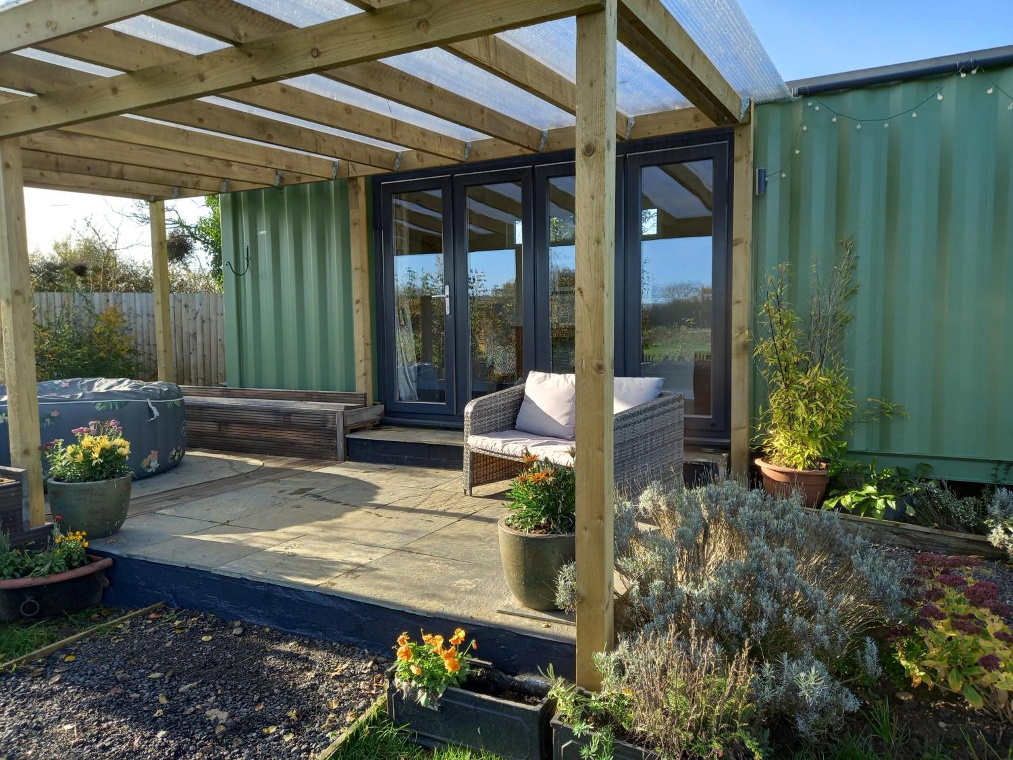 Sweet Pea Cabin Badsey Экстерьер фото